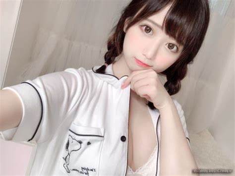 抖音巨大白兔女神《球球》私人订制