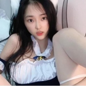 推特《芋喵喵》猫耳女仆自拍视频