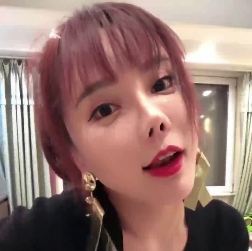 大象传媒-艾小青酒店中被富二代开发