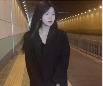 极品豪R女神《渝渝酱》劲爆资源