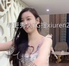 秀人网〖杨晨晨〗肉色丝袜女友，全新剧情《男友的独家夜宵》生日宴的狂欢