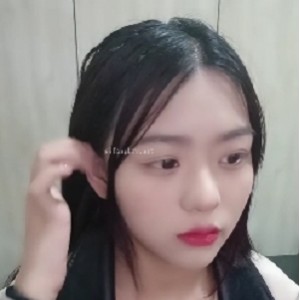 深夜校花主播自玩喷泉涌动