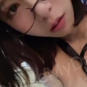 推特极品欲女-奶凶SM+超大道具打粑粑+[21v-330m]