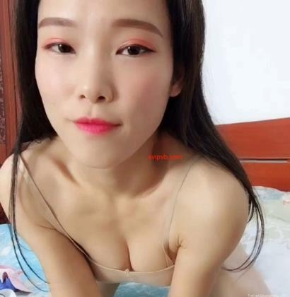 快手极品奔放的已婚少女（小雪儿小可可），直播间毫无保留的展示身材【60V-3G】