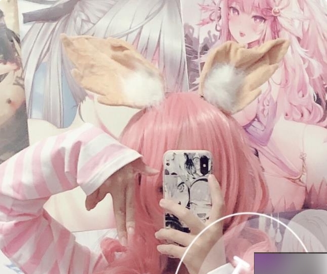 Twitter二次元红人（小鹿酱）cosplay粉色小兔，活泼可爱娇俏可人【1.24G】