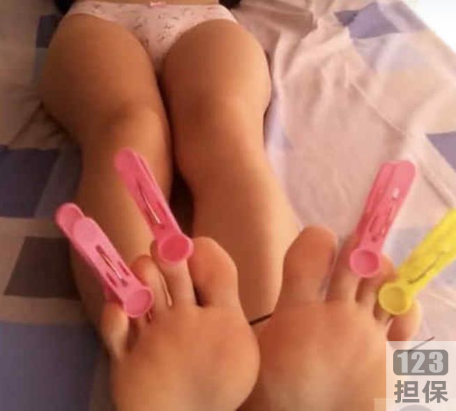 某推小有名气高颜值网红（龚倩莹）散播合集