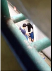 公共场所的小集合