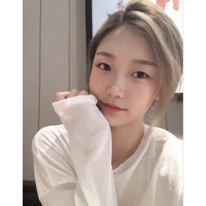 富家千金前任曝光的互动生活照展示