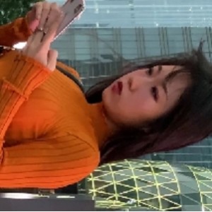 盛夏红色比基尼丰满翘臀美腿视频