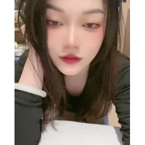 “水嫩一线天，让你拥有高颜值！”