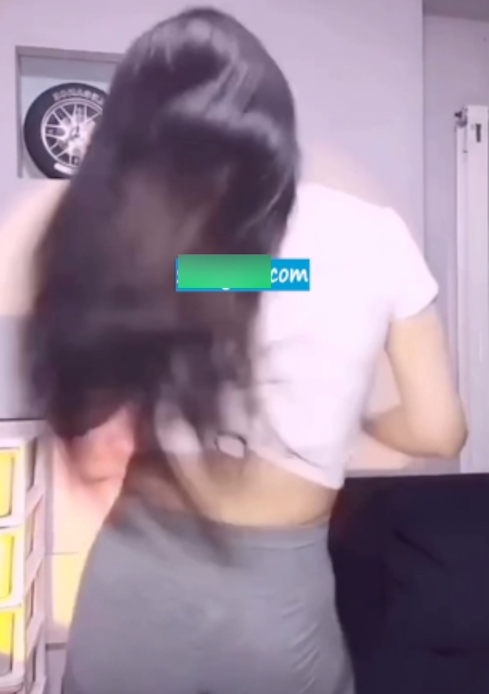 限时特惠中秋福利来袭！1币白嫖，快手吴司令带你感受曼妙舞姿，抠B自嗨，只需590m即可畅享！赶紧加入百度云！