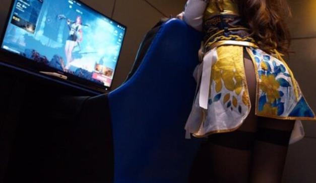 虎牙女王小玉儿coser合集