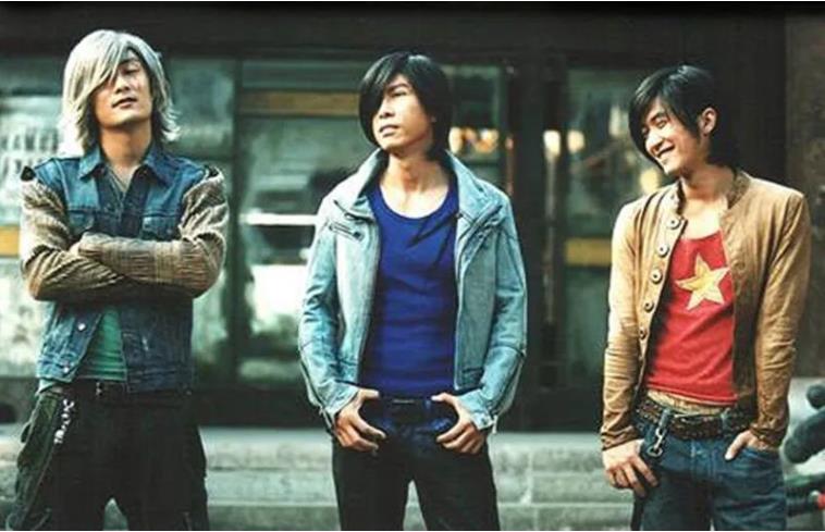 经典动作大片《龙虎门》免费下载