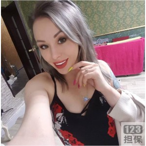 欧美小姐姐MissAlice的作品