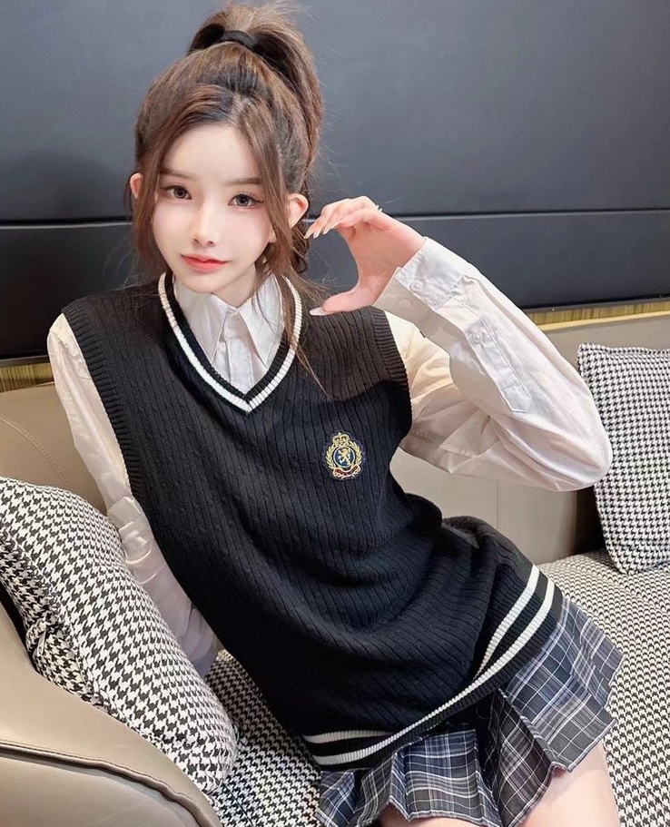 上海超高颜值优质TS刘依依福利合集56P98V1.62G，百度盘下载解压注意事项