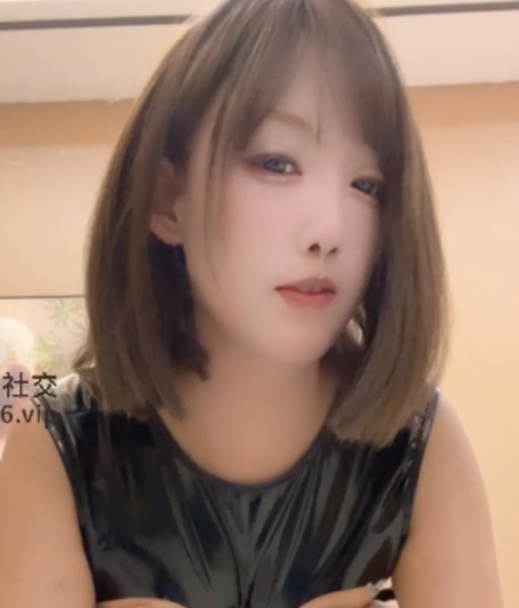 直播百度盘新鲜原版aiu酒店偷吃前男友1V600M