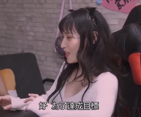 皇家华人夜夜合集18V3.6G，作者自拍，公交车剧情多样