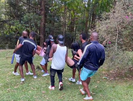 黑鬼互动欧美IsabellaUzcategui最新合集3V7.4G，团建互动精彩纷呈