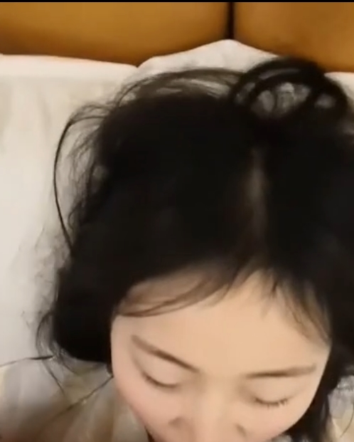 河南实验中学眼镜学妹最全版54V大合集54V1.7G，校园青春