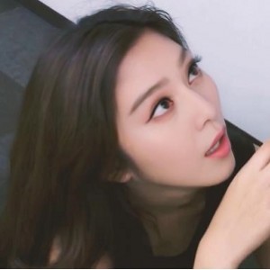 AI体验换脸范冰冰黑丝空姐最新合集2V820M，资源提升高级脸