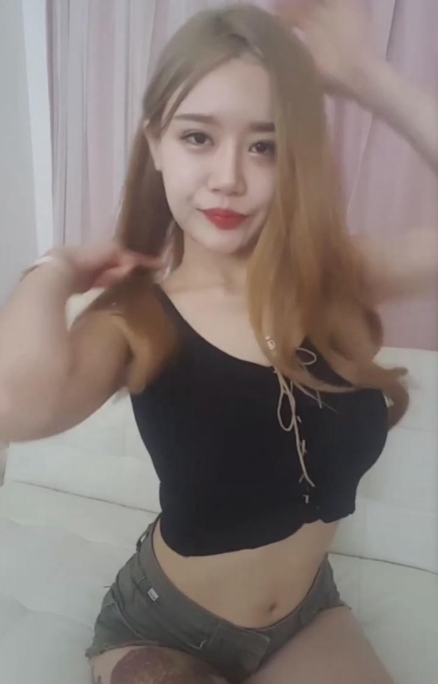 精选网红心动蜜糖最新合集1V0.5G，优质视频分享