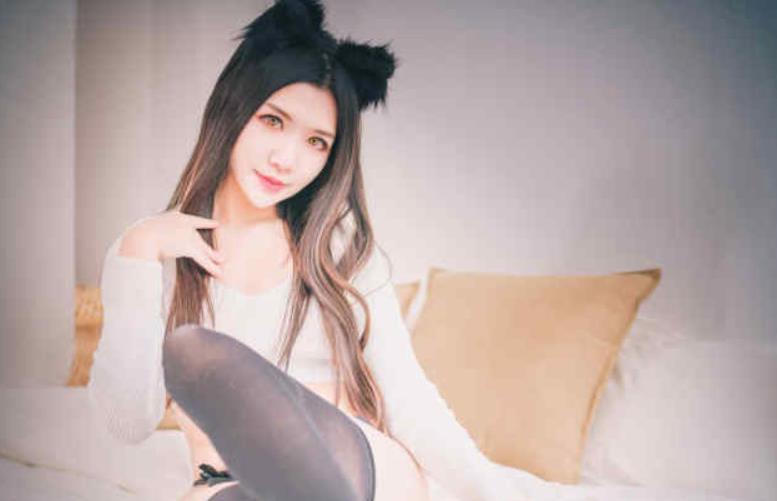 网红微博高颜值源纱希喵喵合集50V30G，萌妹子cos风格