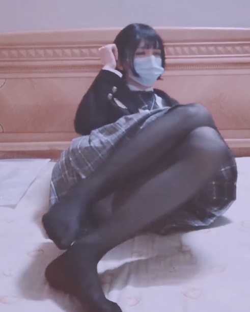 伪娘百度盘精品合集曦曦最新49V10.2G，野外展示自我