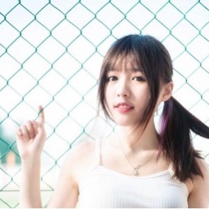 超级网萌妹纸小妲己最新合集27V387M，欢快玩耍