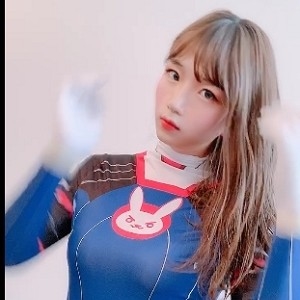 TS网红平台迷人jieun最新合集273V41G，超越自我的美丽与能力