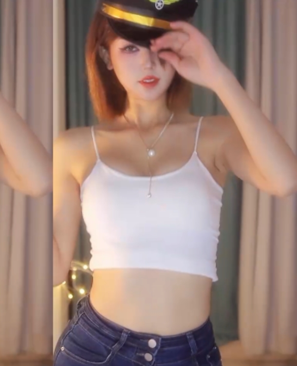 网易CC胡椒4月抖球蜜桃热舞合集20部1.8G