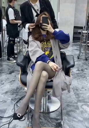 斗鱼逗本逗鸭高颜值模特16V346MB太诱人了