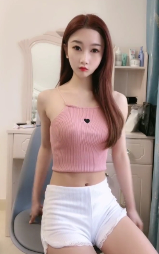 抖球美妞李露视频合集1300部6G太养眼