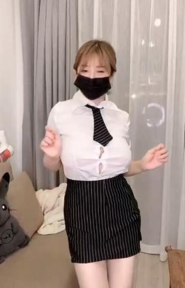 抖音大球姬周大萌完整合集50部40.9G绝顶诱人