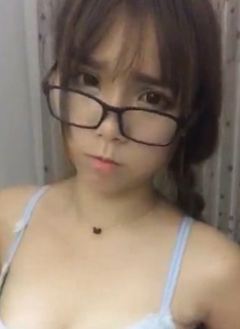 糖心大鹿鹿绝版福利合集89部42G顶级乳摇