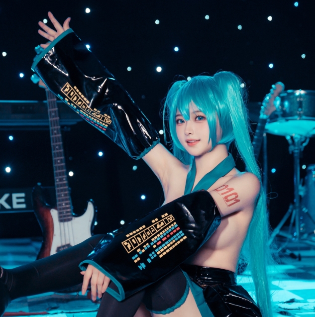 博主白莉火辣福利视频40套15.1g超诱人