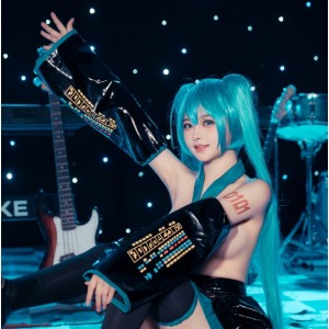 博主白莉火辣福利视频40套15.1g超诱人