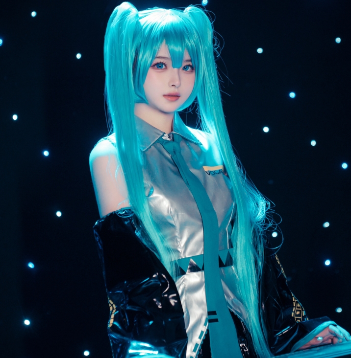 博主白莉火辣福利视频40套15.1g超诱人