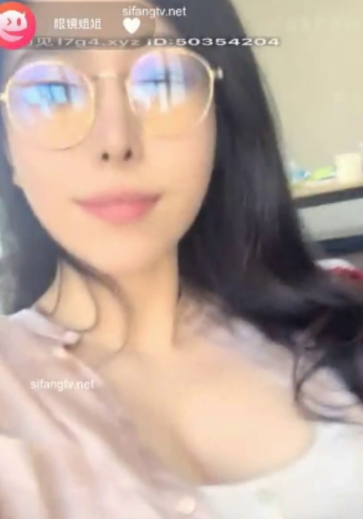 斗鱼苏恩风韵眼镜姐姐浴袍给力佳作22部9.2G