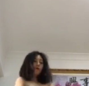 快手竹笋奶学妹熏熏浴室&宿舍跳舞合集33V539M浴室雾气扭胯见勒痕+药盒梗+老粉懂解封改名