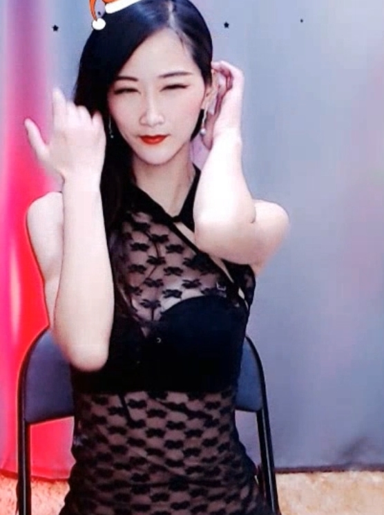 虎牙小小兔31部定制视频3.42G纯欲天花板