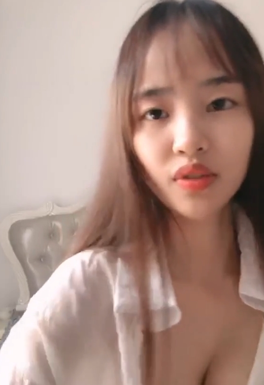 馒头学妹阿桃5V合集8.7G推特超绝珍藏