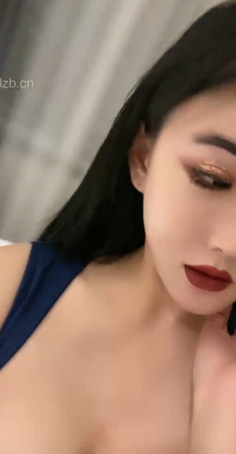 推特千条姐指教视频2V800M超诱惑