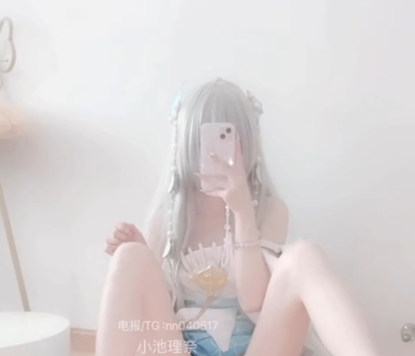 推特小灵酱劲爆福利姬合集20部2.88G童颜大罩杯