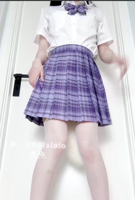 点点玩肛绝密展示128v38.9g福利姬合集