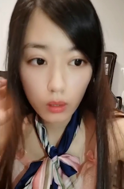 推特蜜桃睡不醒热舞绝版25部20G葫芦身段