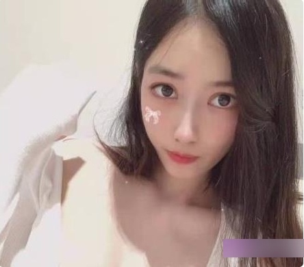 易直播过气学姐宅舞49V极致诱惑