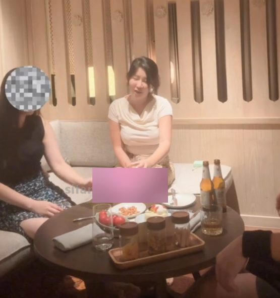 314M新鲜抖音李雅双人游戏1部劲爆合集