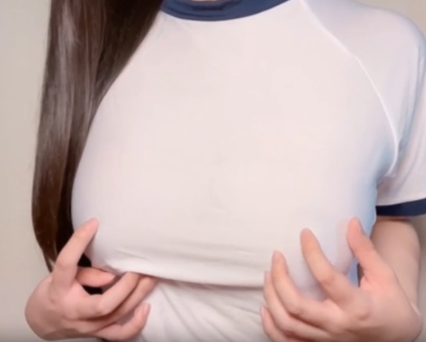 推特muchi_tina私拍15V3.3G蜜桃臀