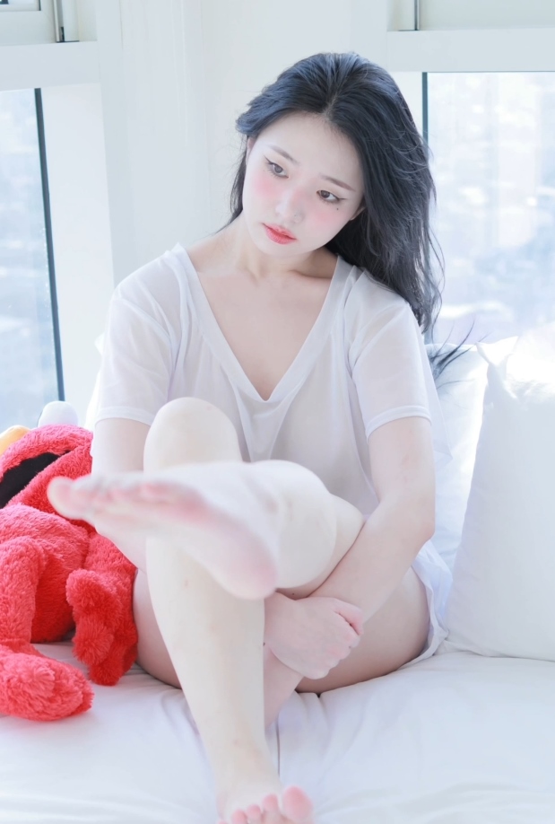 妍雨纯欲视频合集推特50部340G超诱人