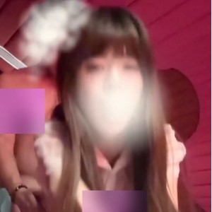 推文hhhhhbye三性护士勾引大片1V0.47GB绝了